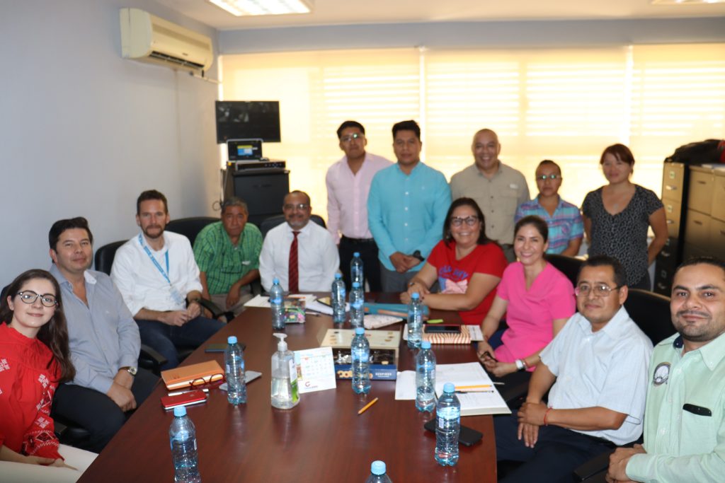 Parte del equipo MEIF en reunión con miembros del SEMELE - SLP, entre ellos el Vicefiscal. 